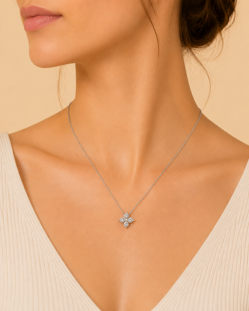 DIAMOND FLOWER CLUSTER PENDANT - SR2462W1